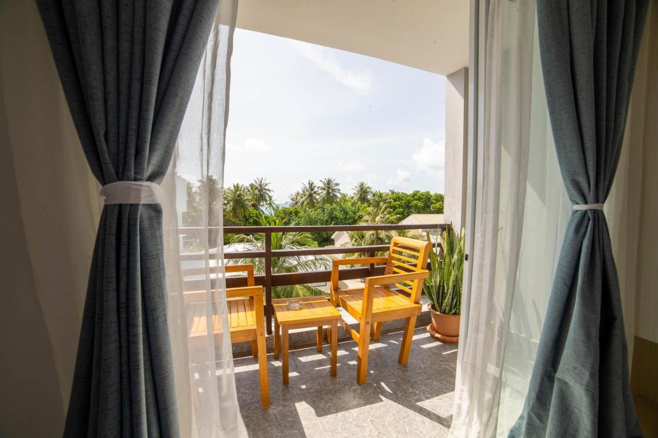 Grand Beach Dhigurah Дигура Экстерьер фото