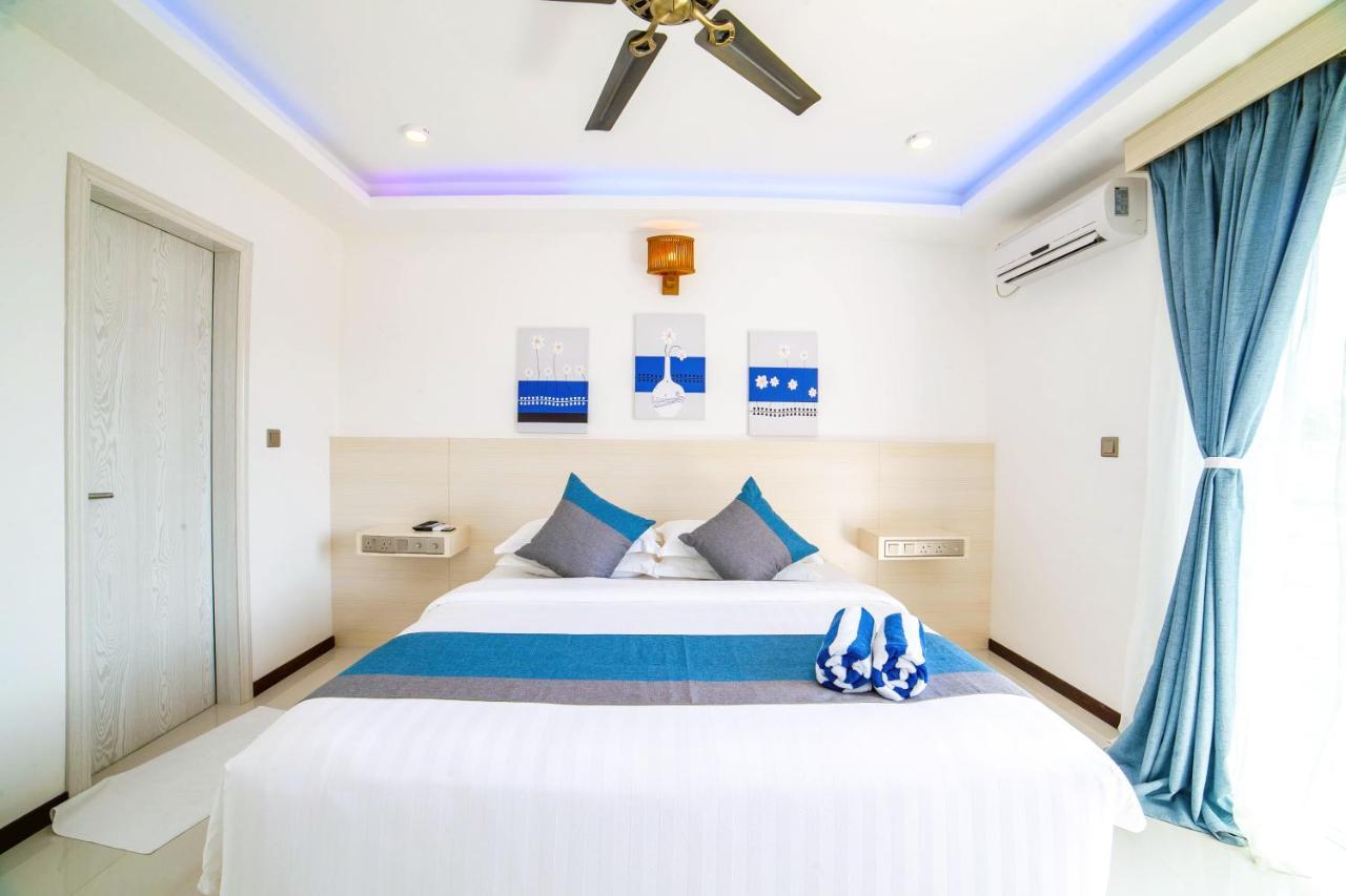 Grand Beach Dhigurah Дигура Экстерьер фото