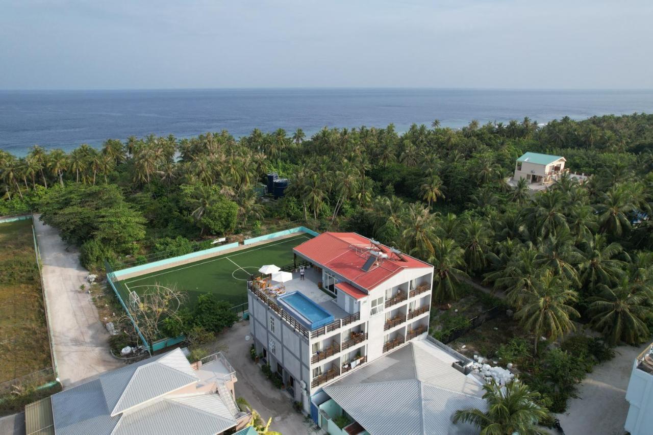 Grand Beach Dhigurah Дигура Экстерьер фото